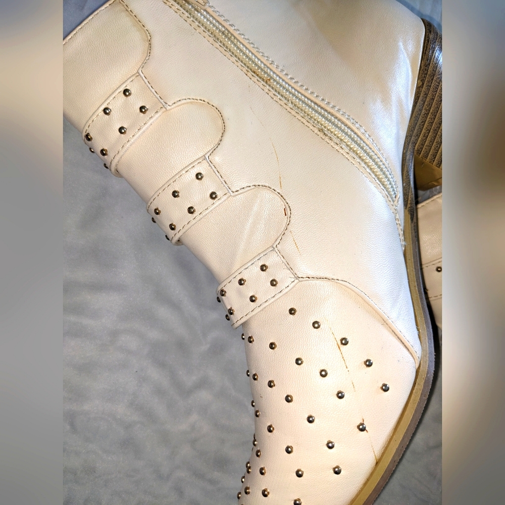 Bumper Anka-01 Pointed Toe Studded Women's Western Booties - Picture 5 of 14